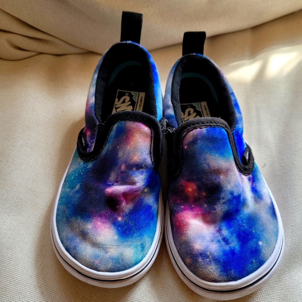 9T Galaxy Vans